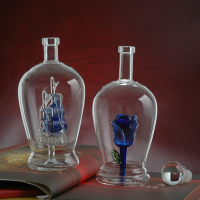 河北玻璃酒瓶源头厂家直供各种异型工艺酒瓶